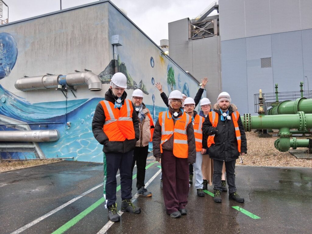 𝐏𝐥𝐨𝐧𝐠𝐞́𝐞 𝐚𝐮 𝐜œ𝐮𝐫 𝐝𝐮 𝐩𝐚𝐭𝐫𝐢𝐦𝐨𝐢𝐧𝐞 𝐞́𝐧𝐞𝐫𝐠𝐞́𝐭𝐢𝐪𝐮𝐞 𝐥𝐨𝐜𝐚𝐥